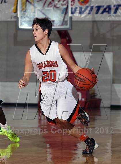Thumbnail 3 in Pasadena vs. La Porte (McDonald's Texas Invitational) photogallery.