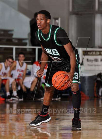 Thumbnail 2 in Pasadena vs. La Porte (McDonald's Texas Invitational) photogallery.