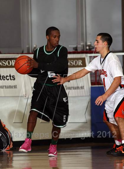 Thumbnail 2 in Pasadena vs. La Porte (McDonald's Texas Invitational) photogallery.