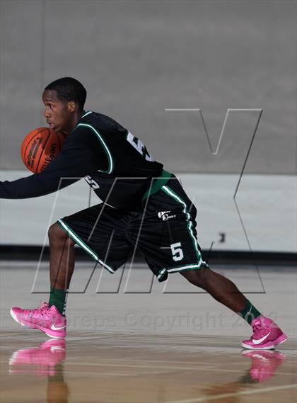 Thumbnail 1 in Pasadena vs. La Porte (McDonald's Texas Invitational) photogallery.