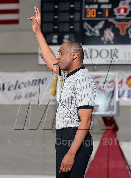 Thumbnail 2 in Pasadena vs. La Porte (McDonald's Texas Invitational) photogallery.