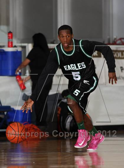 Thumbnail 3 in Pasadena vs. La Porte (McDonald's Texas Invitational) photogallery.