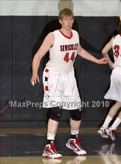 Thumbnail 1 in Elk County Catholic vs. Sewickley Academy (PIAA Class A Second Round) photogallery.