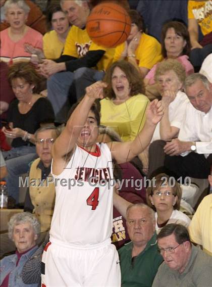 Thumbnail 1 in Elk County Catholic vs. Sewickley Academy (PIAA Class A Second Round) photogallery.