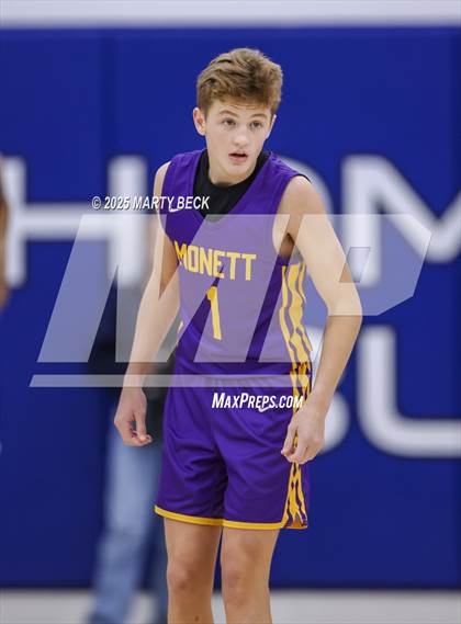 Thumbnail 2 in Willow Springs vs Monett (Bill Rowe's Queen City Classic) photogallery.