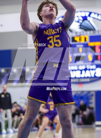 Thumbnail 3 in Willow Springs vs Monett (Bill Rowe's Queen City Classic) photogallery.