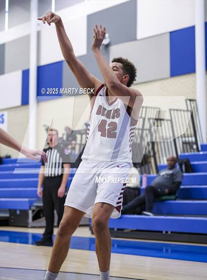 Thumbnail 3 in Willow Springs vs Monett (Bill Rowe's Queen City Classic) photogallery.