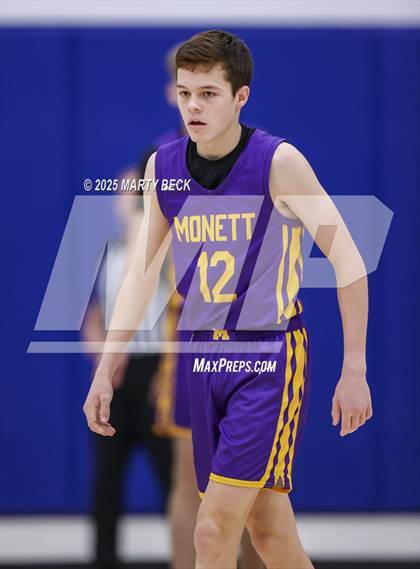 Thumbnail 1 in Willow Springs vs Monett (Bill Rowe's Queen City Classic) photogallery.