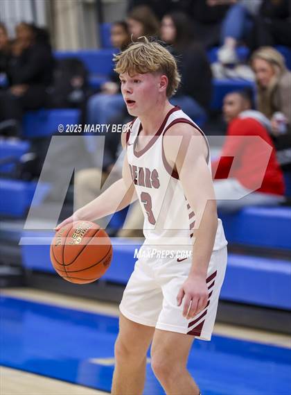 Thumbnail 3 in Willow Springs vs Monett (Bill Rowe's Queen City Classic) photogallery.