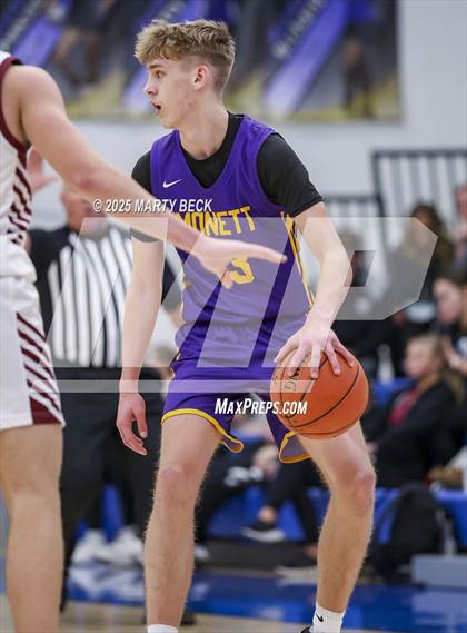 Thumbnail 1 in Willow Springs vs Monett (Bill Rowe's Queen City Classic) photogallery.