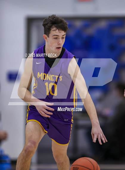 Thumbnail 3 in Willow Springs vs Monett (Bill Rowe's Queen City Classic) photogallery.