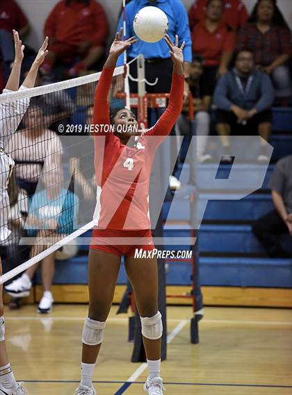 Thumbnail 2 in Redondo Union @ Mira Costa photogallery.