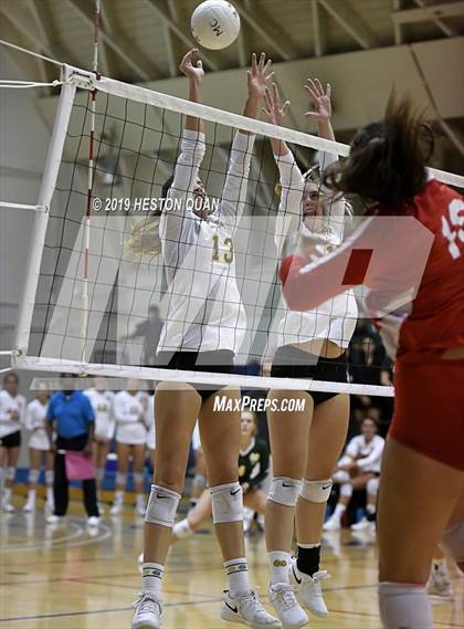 Thumbnail 1 in Redondo Union @ Mira Costa photogallery.
