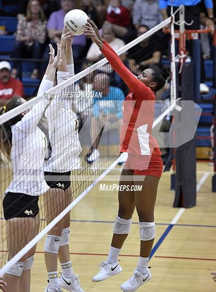 Thumbnail 1 in Redondo Union @ Mira Costa photogallery.