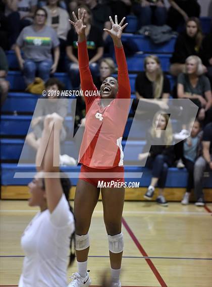 Thumbnail 2 in Redondo Union @ Mira Costa photogallery.