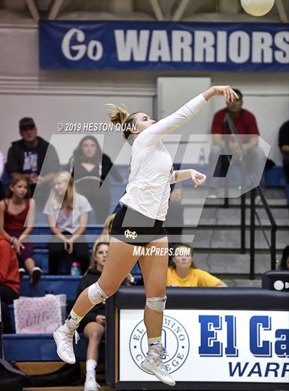 Thumbnail 1 in Redondo Union @ Mira Costa photogallery.