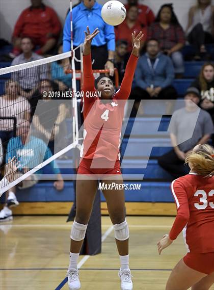 Thumbnail 1 in Redondo Union @ Mira Costa photogallery.