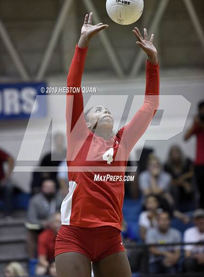 Thumbnail 1 in Redondo Union @ Mira Costa photogallery.
