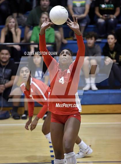 Thumbnail 1 in Redondo Union @ Mira Costa photogallery.