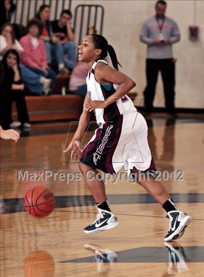 Thumbnail 1 in Pigeon Forge vs. Fulton (D3-AAA final) photogallery.