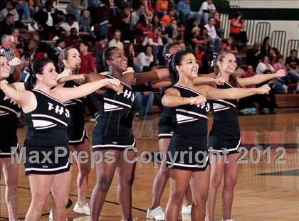 Thumbnail 1 in Pigeon Forge vs. Fulton (D3-AAA final) photogallery.