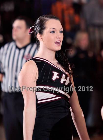 Thumbnail 2 in Pigeon Forge vs. Fulton (D3-AAA final) photogallery.