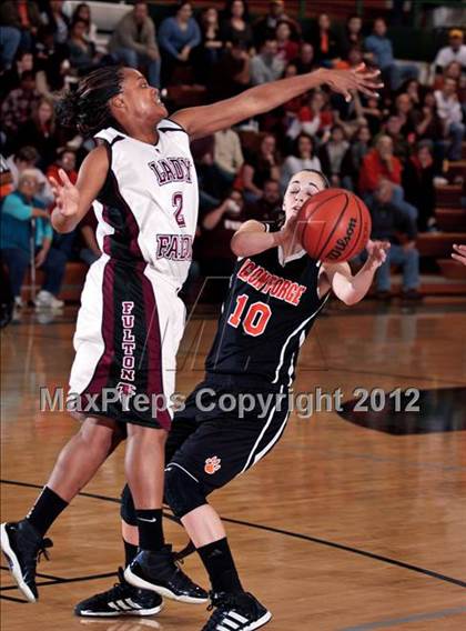 Thumbnail 1 in Pigeon Forge vs. Fulton (D3-AAA final) photogallery.