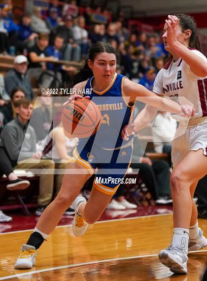 Thumbnail 2 in Danville vs. Crawfordsville (IHSAA 3A Sectional Semifinal) photogallery.
