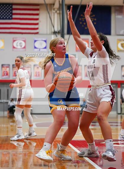 Thumbnail 2 in Danville vs. Crawfordsville (IHSAA 3A Sectional Semifinal) photogallery.