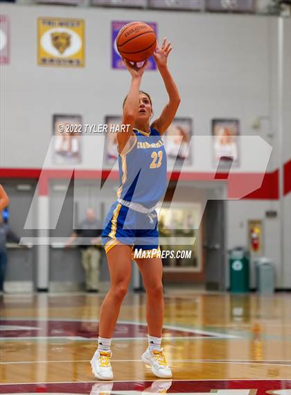 Thumbnail 3 in Danville vs. Crawfordsville (IHSAA 3A Sectional Semifinal) photogallery.