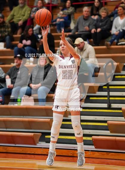 Thumbnail 1 in Danville vs. Crawfordsville (IHSAA 3A Sectional Semifinal) photogallery.