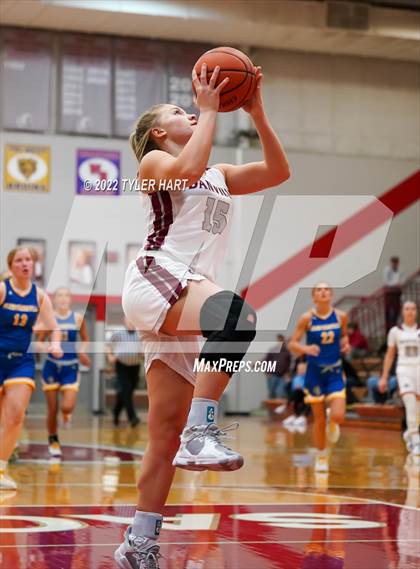 Thumbnail 1 in Danville vs. Crawfordsville (IHSAA 3A Sectional Semifinal) photogallery.