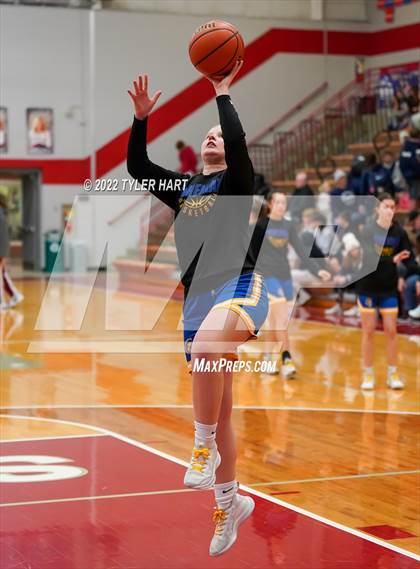 Thumbnail 3 in Danville vs. Crawfordsville (IHSAA 3A Sectional Semifinal) photogallery.