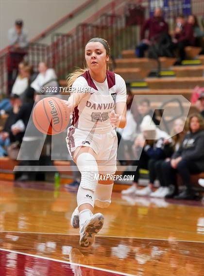 Thumbnail 1 in Danville vs. Crawfordsville (IHSAA 3A Sectional Semifinal) photogallery.