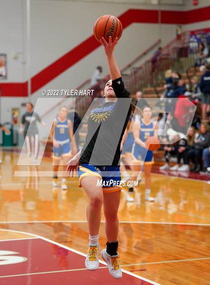 Thumbnail 3 in Danville vs. Crawfordsville (IHSAA 3A Sectional Semifinal) photogallery.