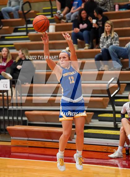 Thumbnail 2 in Danville vs. Crawfordsville (IHSAA 3A Sectional Semifinal) photogallery.