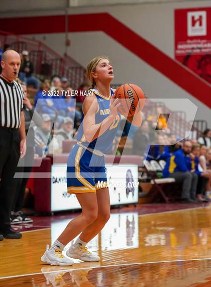 Thumbnail 3 in Danville vs. Crawfordsville (IHSAA 3A Sectional Semifinal) photogallery.