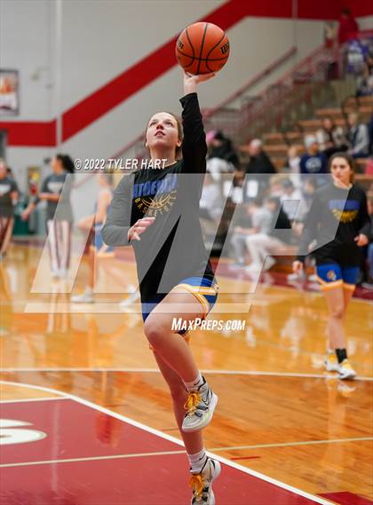 Thumbnail 1 in Danville vs. Crawfordsville (IHSAA 3A Sectional Semifinal) photogallery.