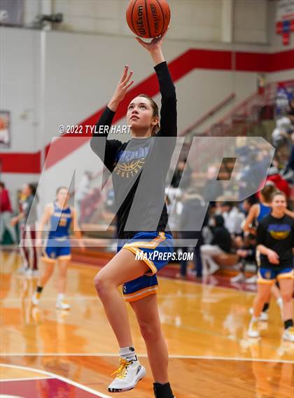 Thumbnail 2 in Danville vs. Crawfordsville (IHSAA 3A Sectional Semifinal) photogallery.