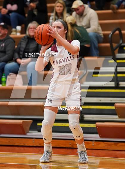 Thumbnail 3 in Danville vs. Crawfordsville (IHSAA 3A Sectional Semifinal) photogallery.