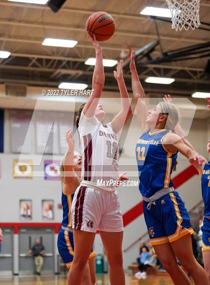 Thumbnail 1 in Danville vs. Crawfordsville (IHSAA 3A Sectional Semifinal) photogallery.