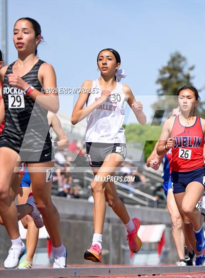 Thumbnail 1 in West Coast Relays (Track Events) photogallery.
