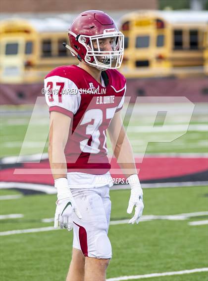 Thumbnail 3 in Lee @ E. D. White(Scrimmage) photogallery.