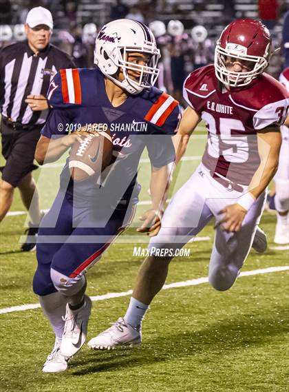 Thumbnail 2 in Lee @ E. D. White(Scrimmage) photogallery.