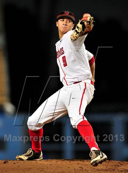 Thumbnail 2 in Harvard-Westlake vs. Marina (CIF SS D1 Final) photogallery.