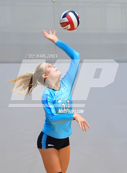 Thumbnail 2 in Vista Murrieta vs. Marymount (Nike Tournament of Champions) photogallery.