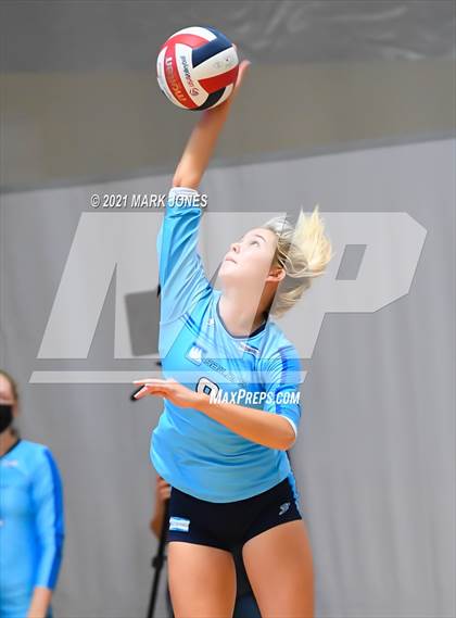 Thumbnail 3 in Vista Murrieta vs. Marymount (Nike Tournament of Champions) photogallery.
