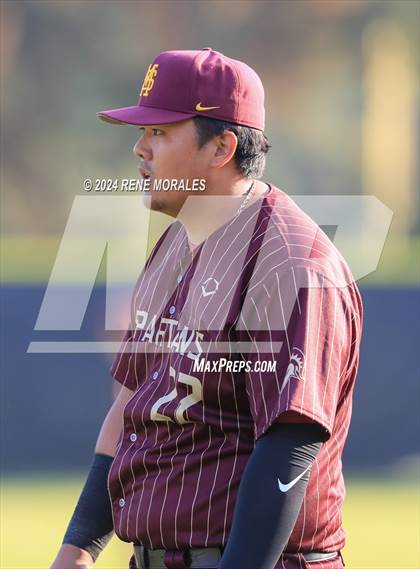 Thumbnail 2 in Maryknoll vs La Salle photogallery.