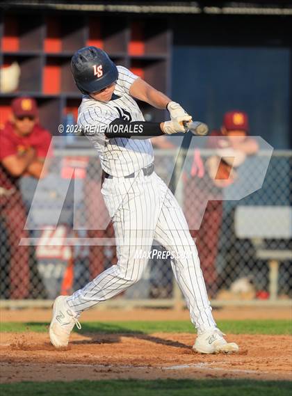 Thumbnail 1 in Maryknoll vs La Salle photogallery.
