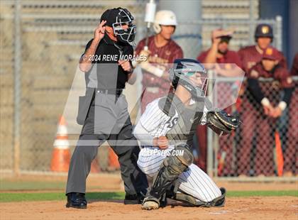 Thumbnail 1 in Maryknoll vs La Salle photogallery.